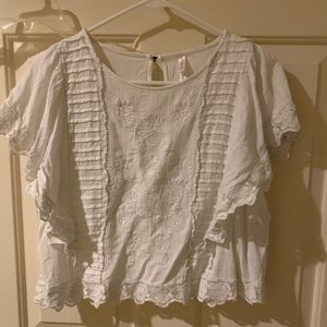 Embroidered top with lace